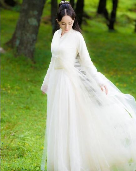 盤點(diǎn)五位古裝最仙明星：楊冪、趙麗穎、劉亦菲，誰是你心中的仙女首選？